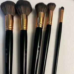 BH Cosmetics brushes